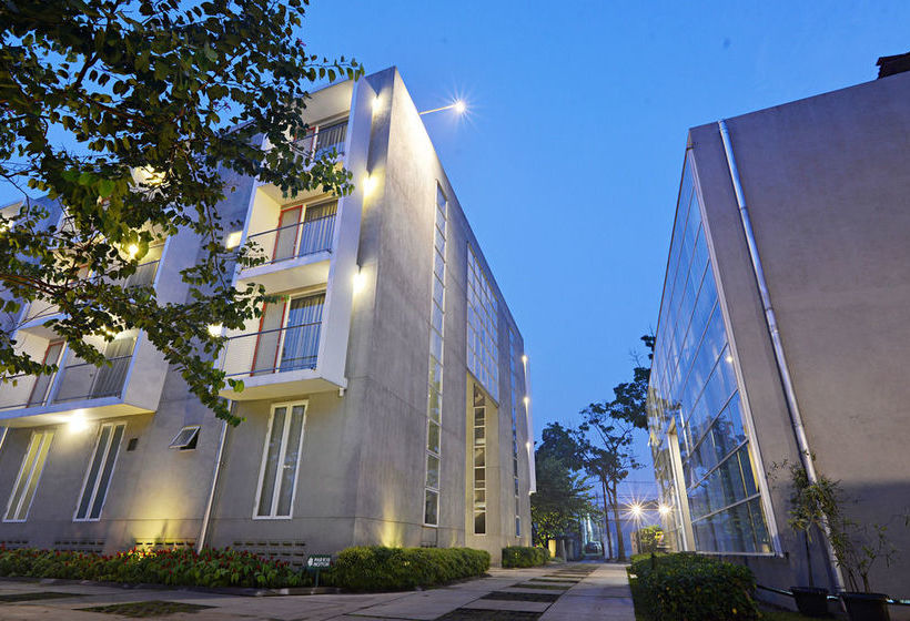 בית מלון כפרי Zen Rooms Halimun Palasari