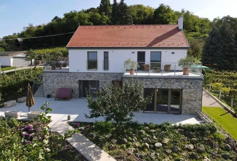 ペンション Rábai Katalin Borászat és Vendégház