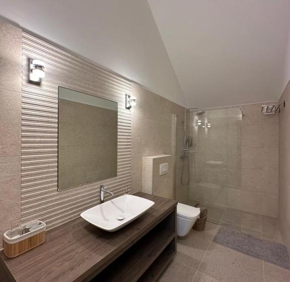 פנסיון Rábai Katalin Borászat és Vendégház