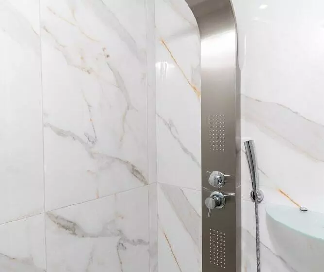 Achatis Apartments With Sea View