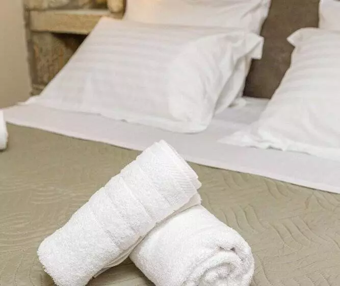 Achatis Apartments With Sea View