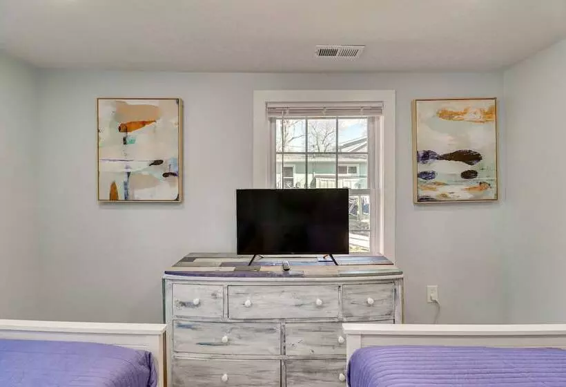 Bayfront Maryland Retreat W/ Deck, Near Beaches!