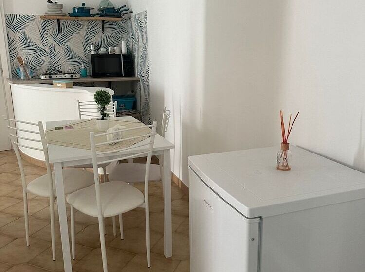 ベッドアンドブレックファースト Zangara Flat