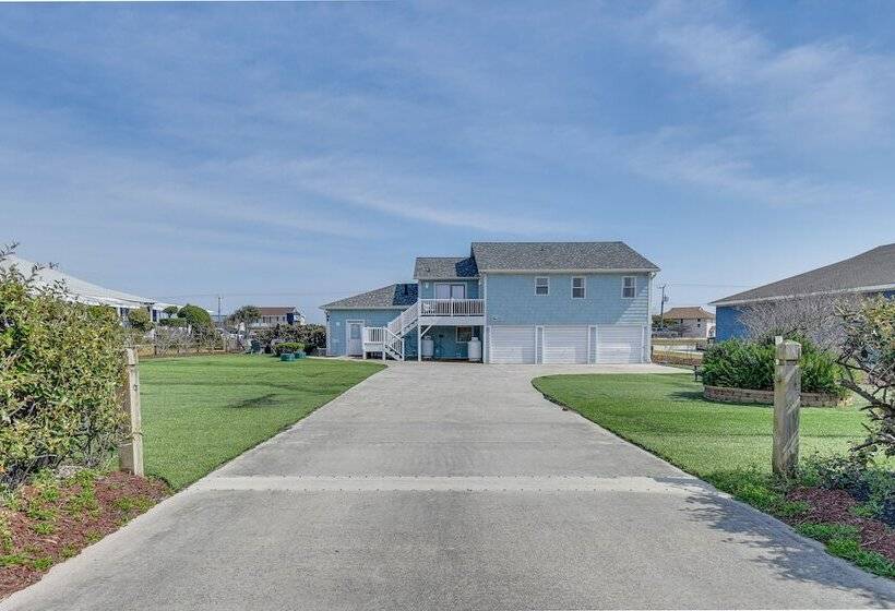 Bright Kitty Hawk Home W/ Hot Tub, Walk To Beach!