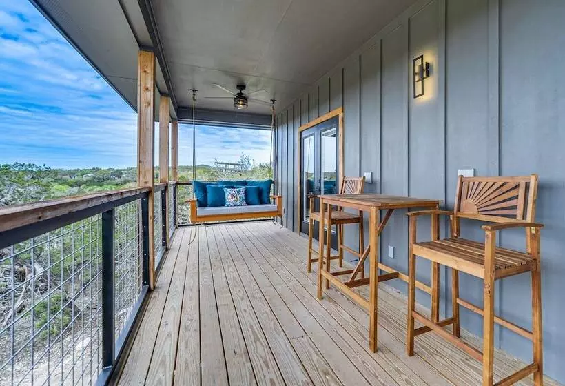 Canyon Lake Home W/ Private Deck: 5 Mi To Marina!