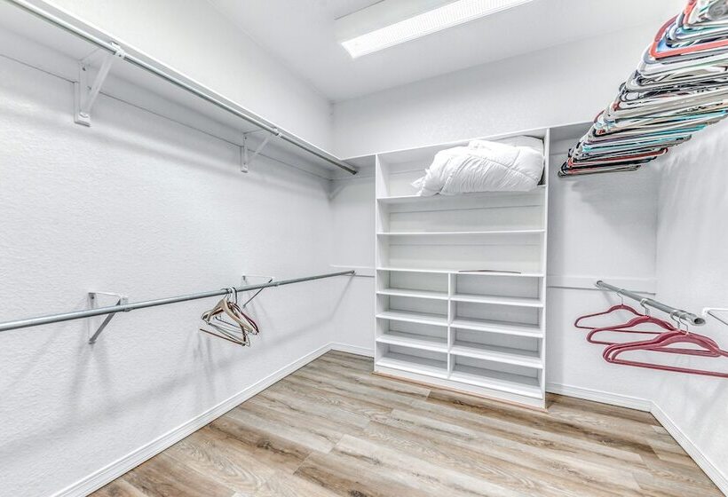 Charming Home W/ Patios, Near Ruidoso Downs Casino