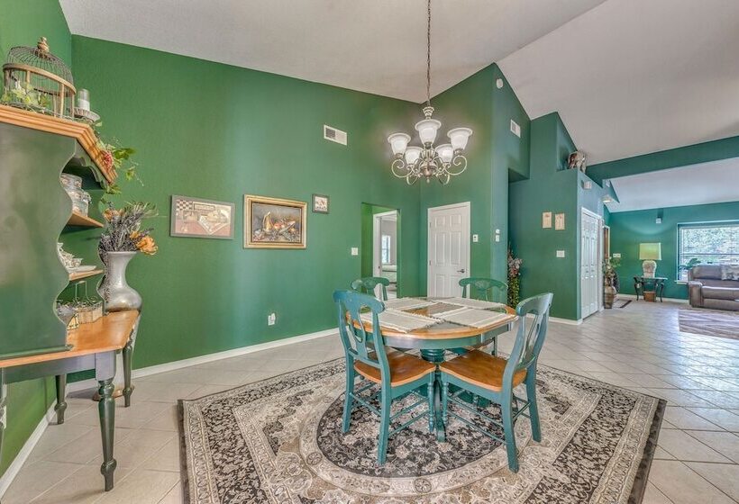 Charming Home W/ Patios, Near Ruidoso Downs Casino