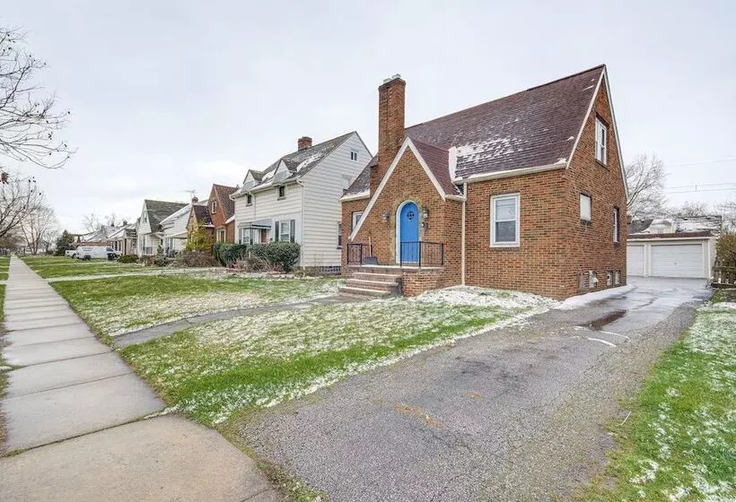 Wfh Friendly Abode W/ Home Gym In Cleveland