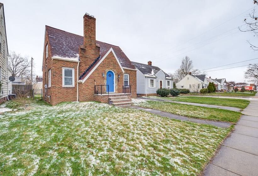 Wfh Friendly Abode W/ Home Gym In Cleveland