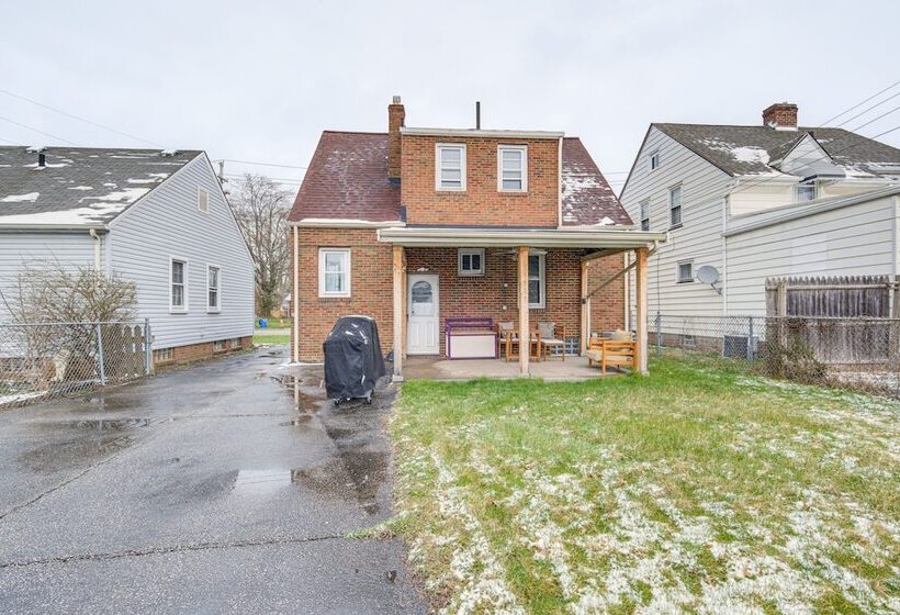 Wfh Friendly Abode W/ Home Gym In Cleveland