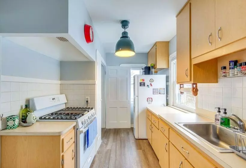 Wfh Friendly Abode W/ Home Gym In Cleveland