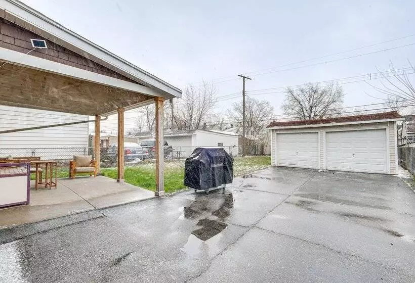 Wfh Friendly Abode W/ Home Gym In Cleveland