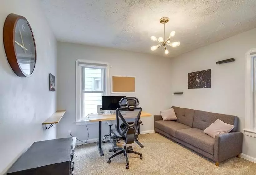 Wfh Friendly Abode W/ Home Gym In Cleveland