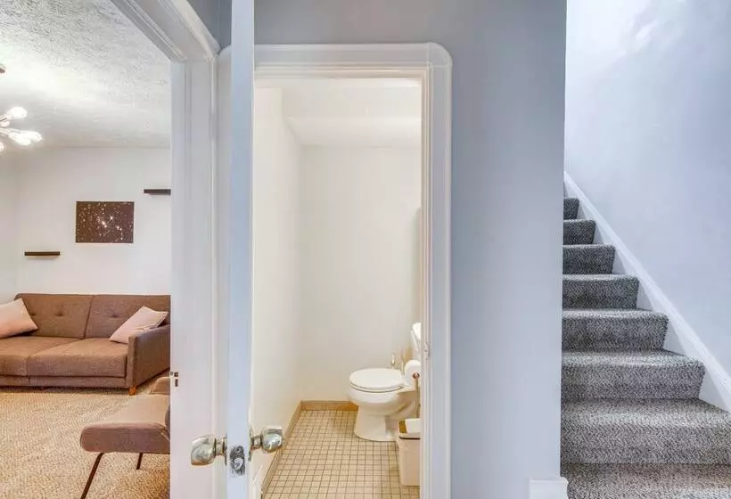 Wfh Friendly Abode W/ Home Gym In Cleveland