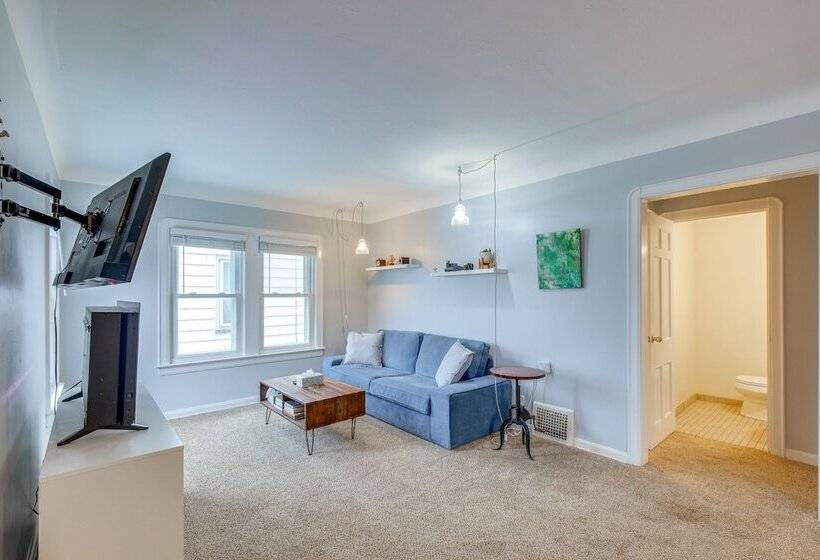 Wfh Friendly Abode W/ Home Gym In Cleveland