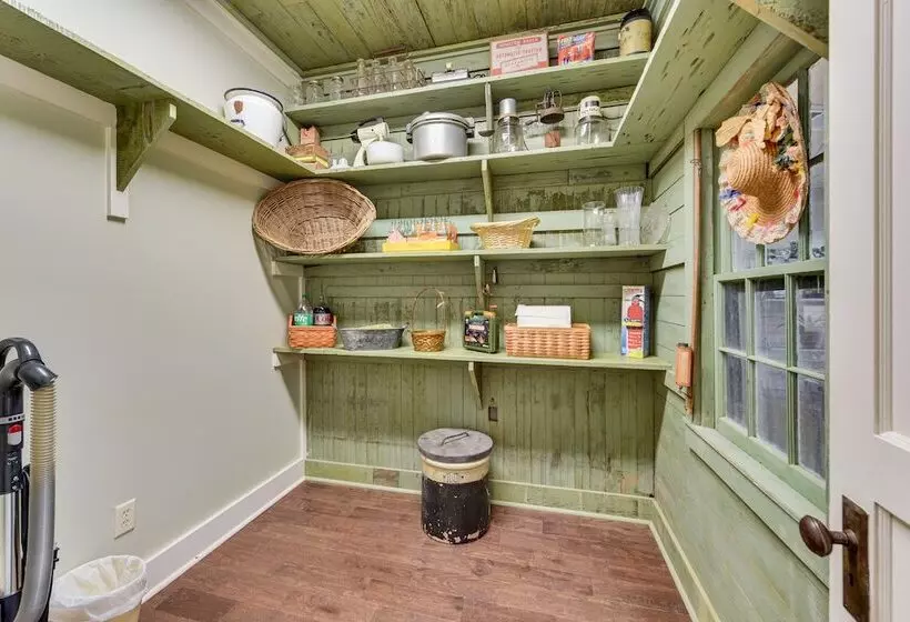 Historical 1835 Home In Grand Coteau!