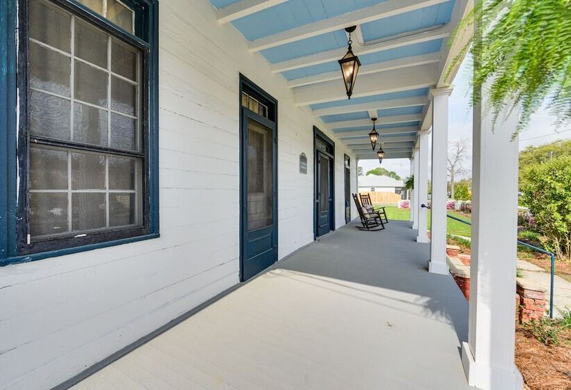 Historical 1835 Home In Grand Coteau!