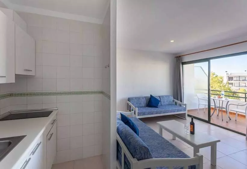 Hotelli Apartments Es Dolc