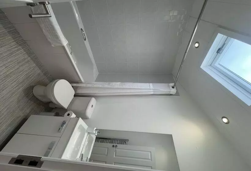 Hotelli Remarkable 3 Bed Lodge In Honiton