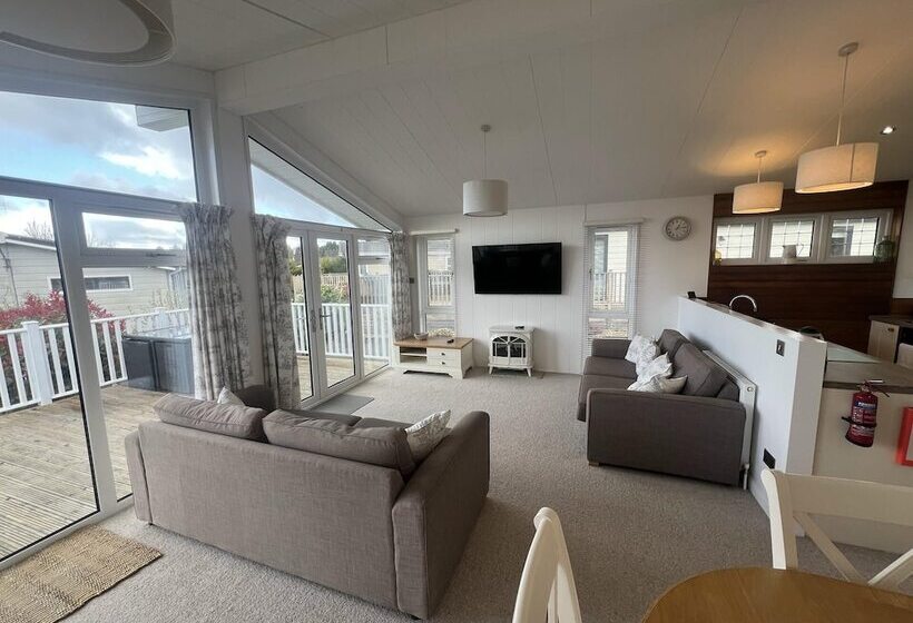 호텔 Remarkable 3 Bed Lodge In Honiton