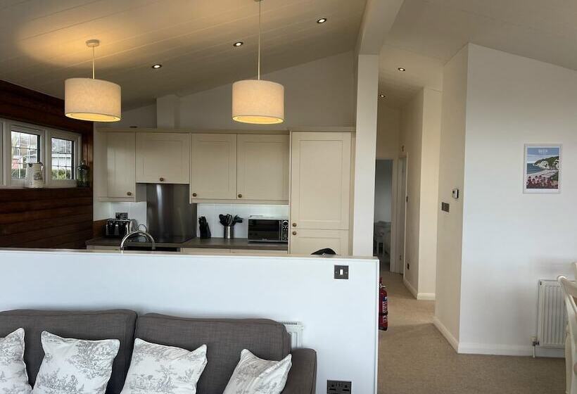 호텔 Remarkable 3 Bed Lodge In Honiton