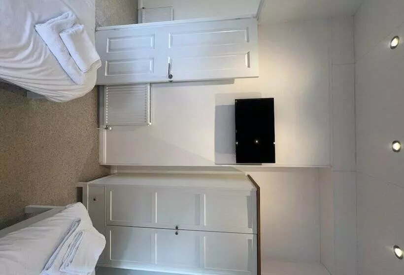 Hotelli Remarkable 3 Bed Lodge In Honiton