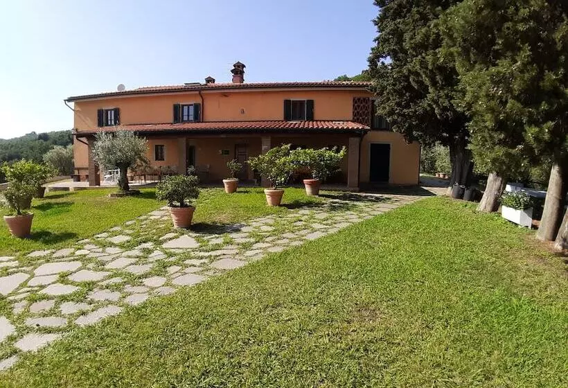 Maaseutuhotelli Agriturismo Podere Pilar