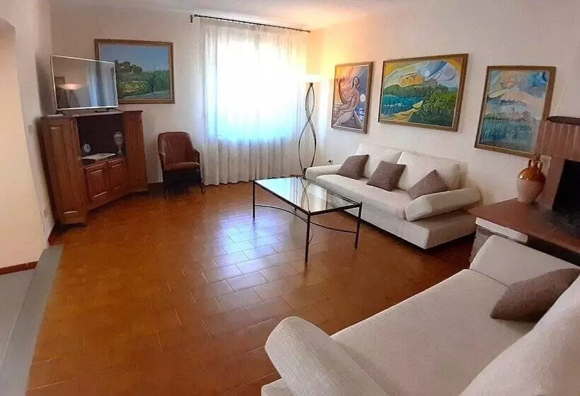 Maaseutuhotelli Agriturismo Podere Pilar