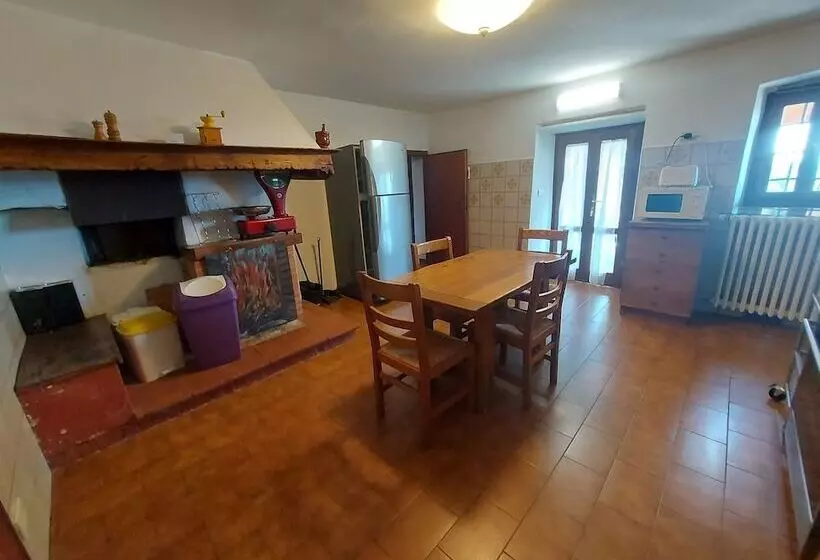 Maaseutuhotelli Agriturismo Podere Pilar
