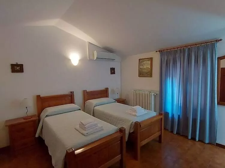 Maaseutuhotelli Agriturismo Podere Pilar