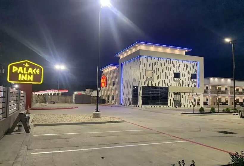 モーテル Palace Inn