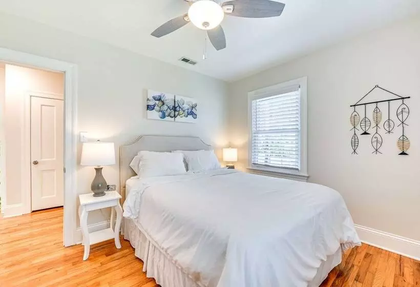 New Bern House W/ Gas Grill Near Neuse River!