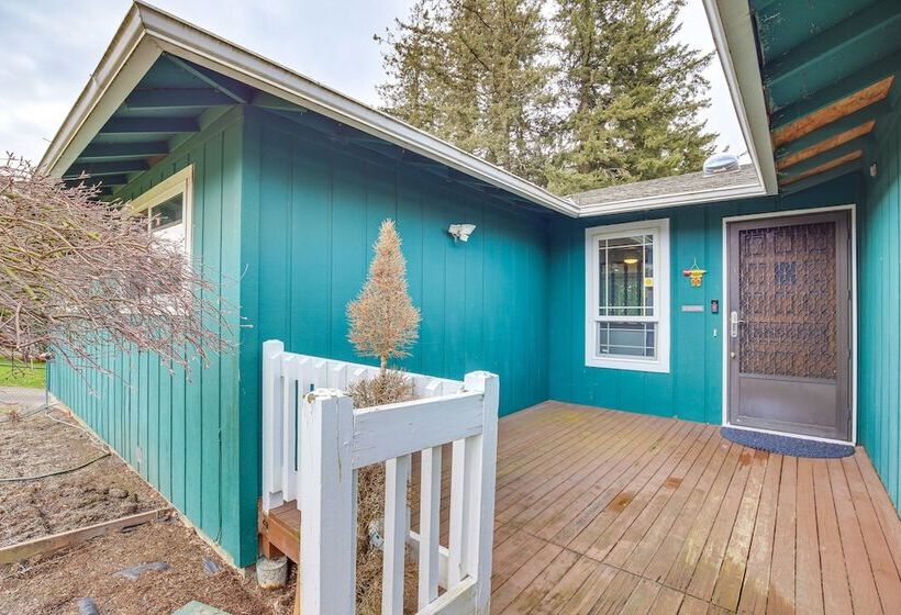 Peaceful Gresham Home W/ Grill: 2 Mi To Downtown