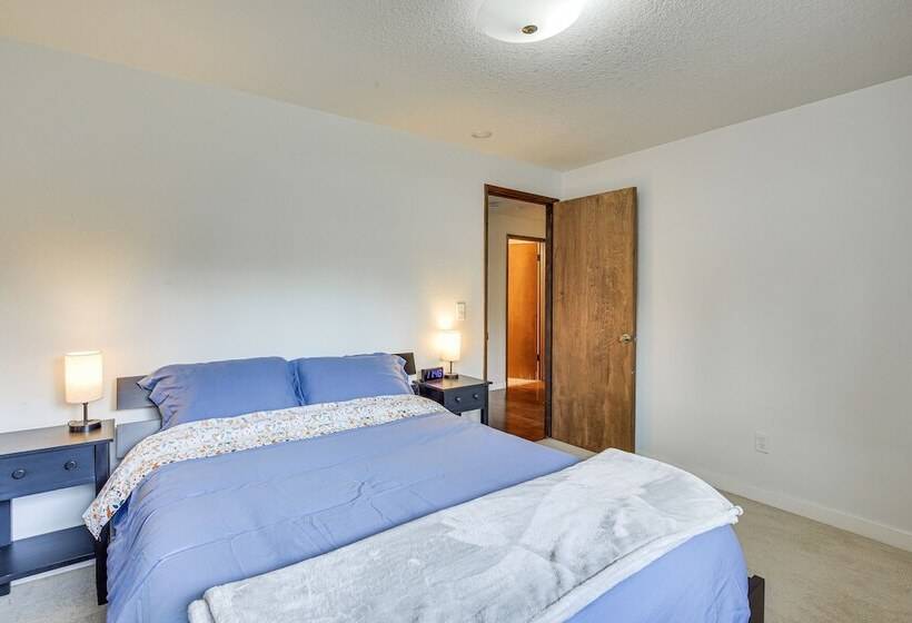 Peaceful Gresham Home W/ Grill: 2 Mi To Downtown