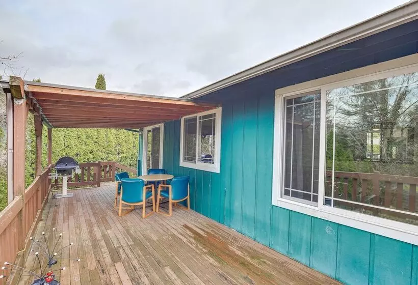 Peaceful Gresham Home W/ Grill: 2 Mi To Downtown