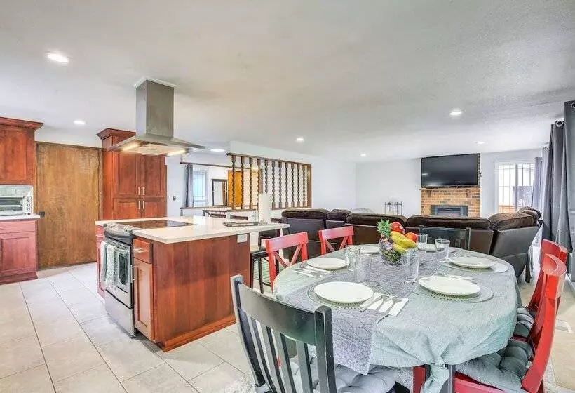 Peaceful Gresham Home W/ Grill: 2 Mi To Downtown