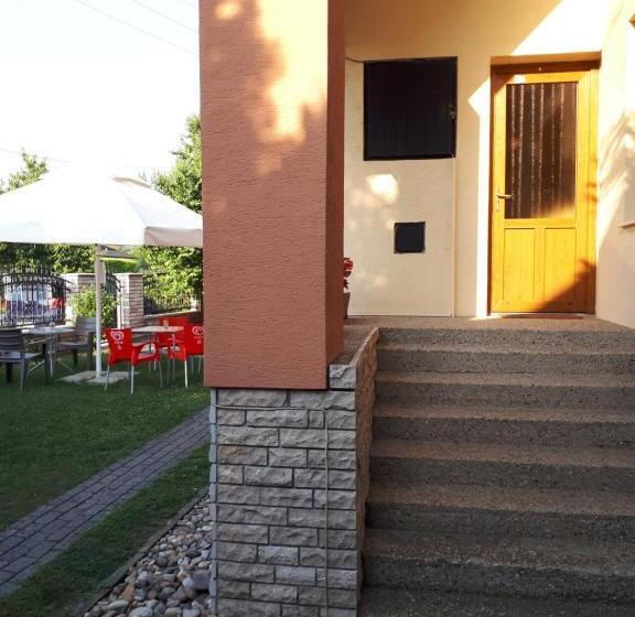 פנסיון Magdaléna Panzio