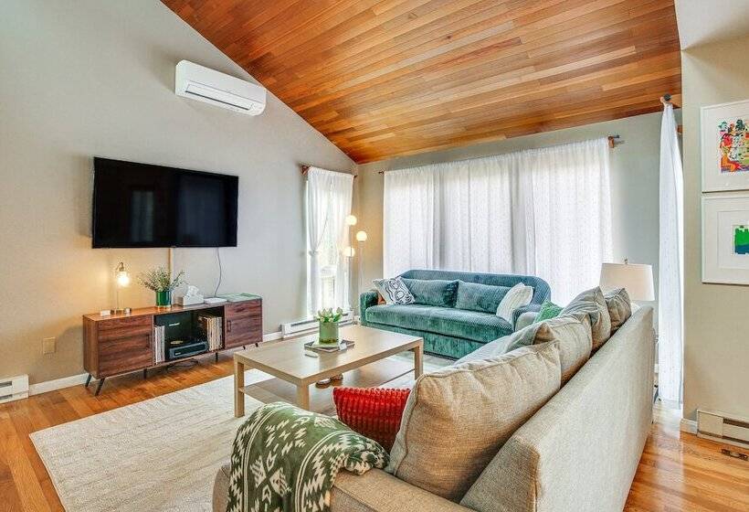 Pet Friendly Hopewell Junction Home W/ Pool