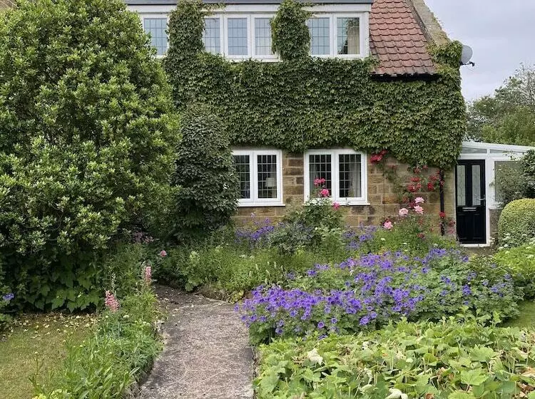 Scalby Grove Cottage Stunning 3 Bed Cottage