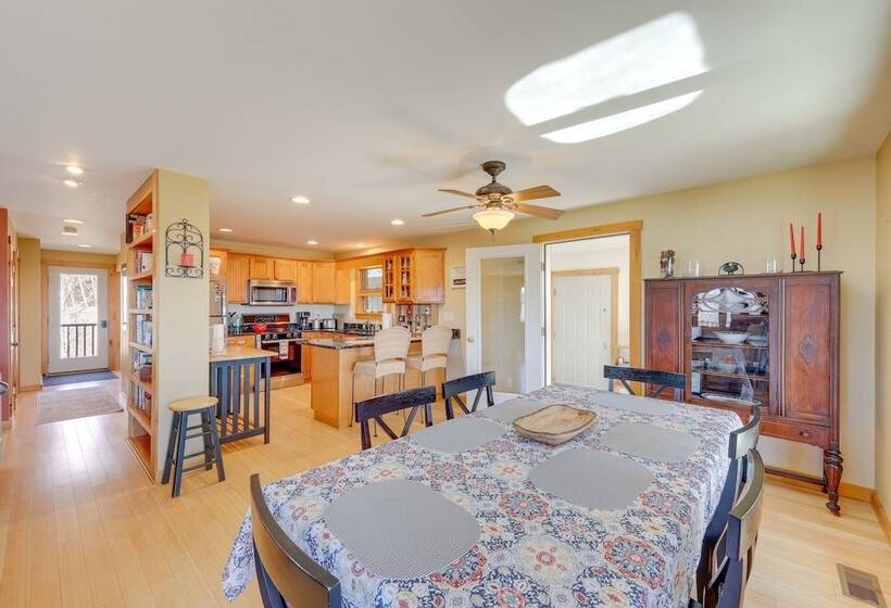 Spacious Harrison Cabin ~ 1 Mi To Long Lake!