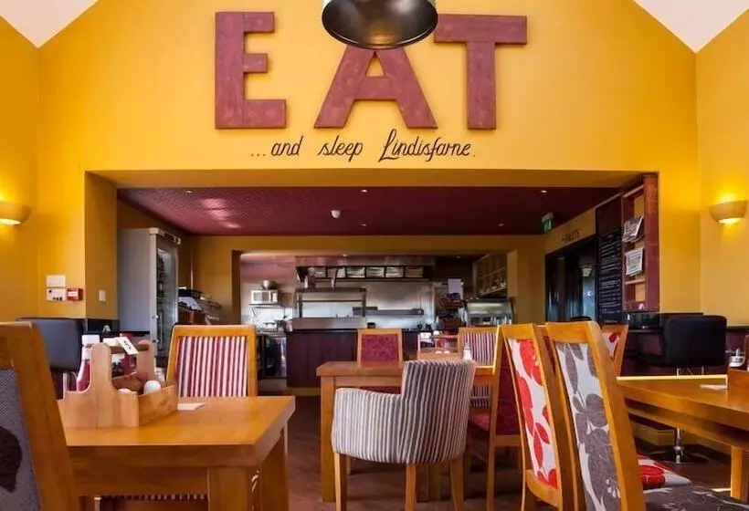 Retkeilymaja Eat And Sleep Lindisfarne