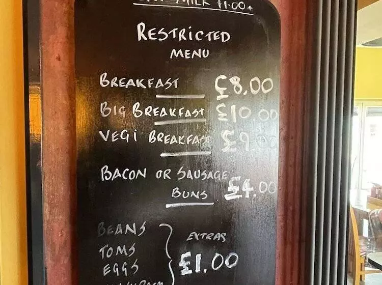 Retkeilymaja Eat And Sleep Lindisfarne