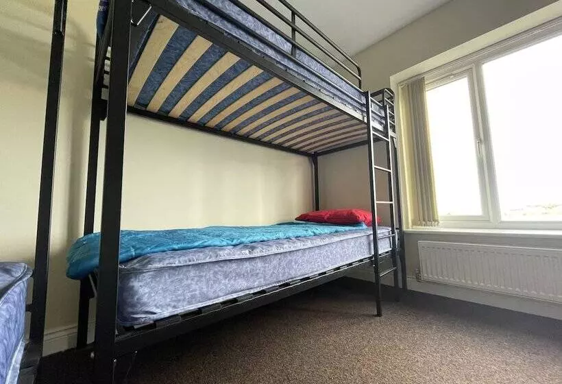 Retkeilymaja Eat And Sleep Lindisfarne