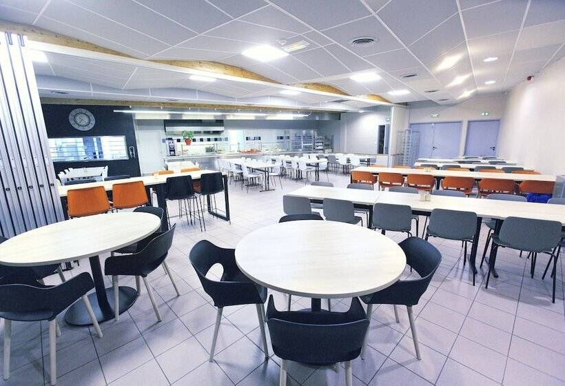 Общежитие Auberge La Digue