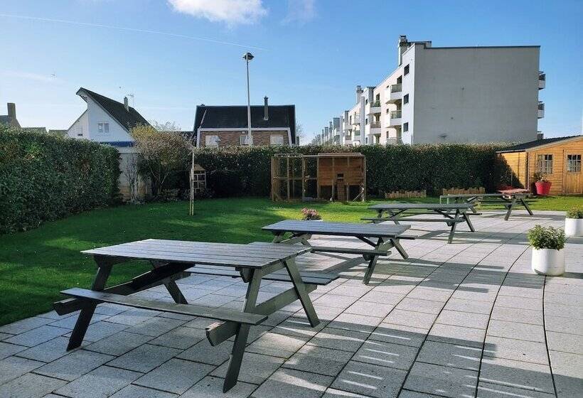 Общежитие Auberge La Digue