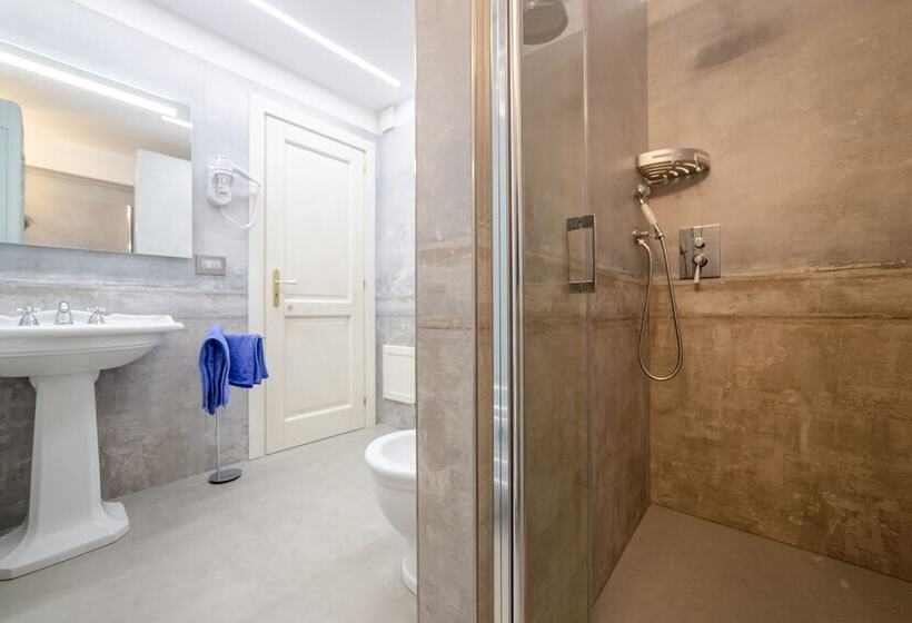 צימר The Crown Palace Gallipoli