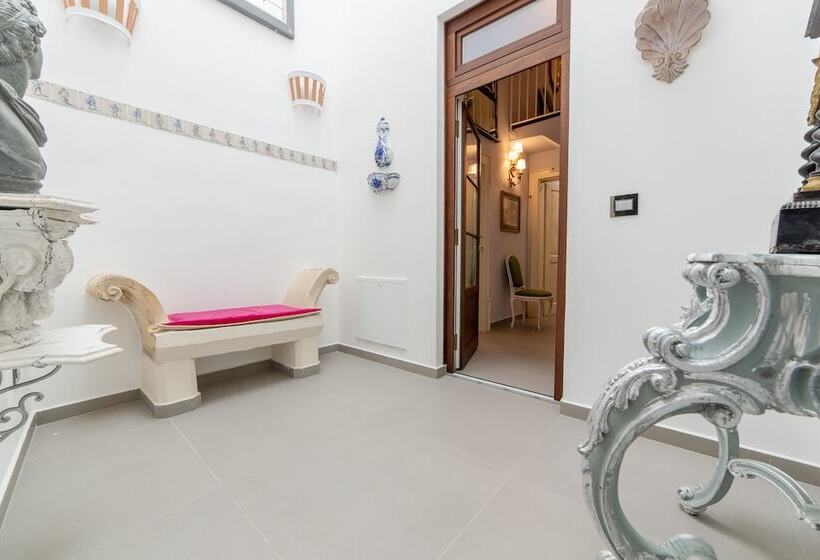 צימר The Crown Palace Gallipoli