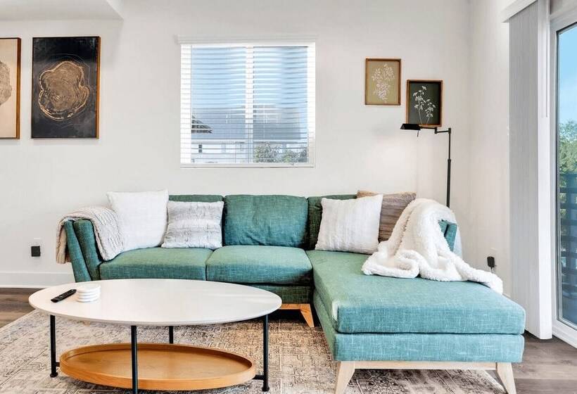 City Lights By Avantstay Luxury Central Location