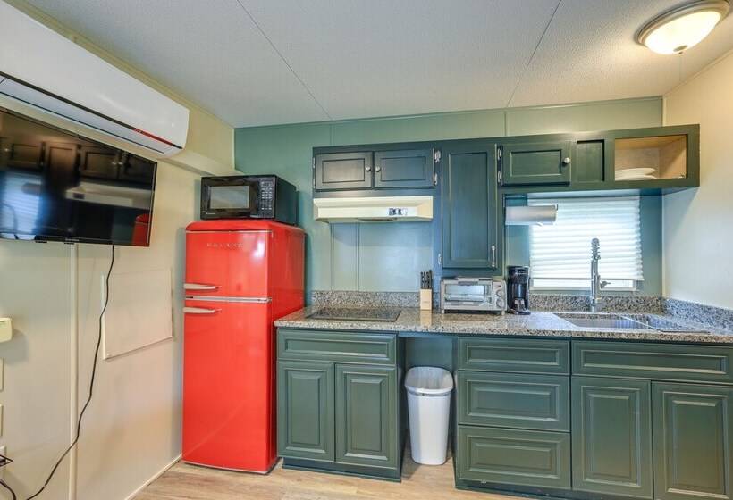 Cozy Morriston Home Near World Equestrian Center!