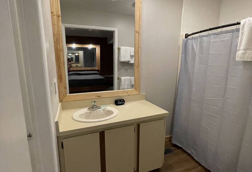 Endless Mountain Resort